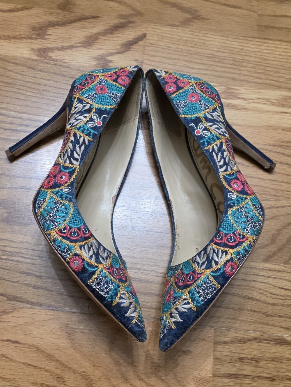 Sam Edelman Teal Floral Embroidered Pointed-Toe Heels - Picture 5 of 14